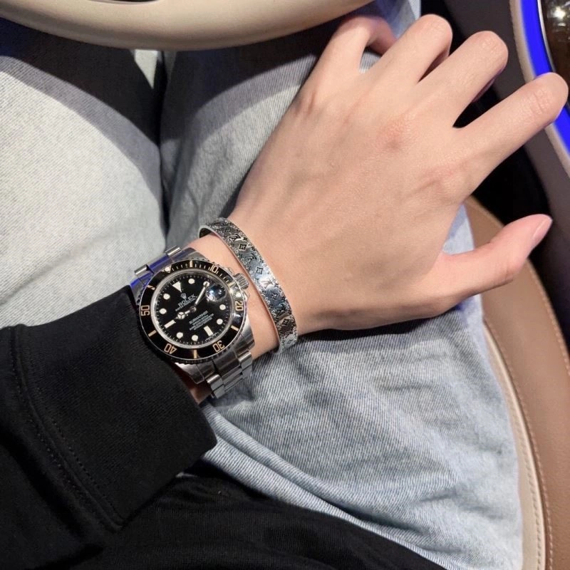 Louis Vuitton Bracelets Flexible 248765