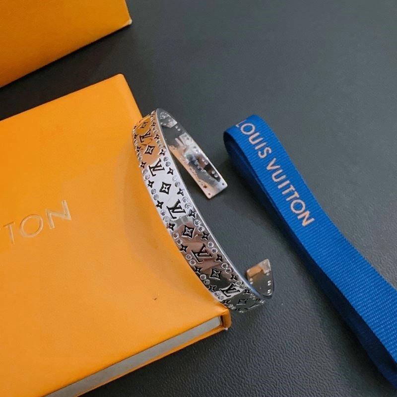 Louis Vuitton Bracelets Flexible 248765