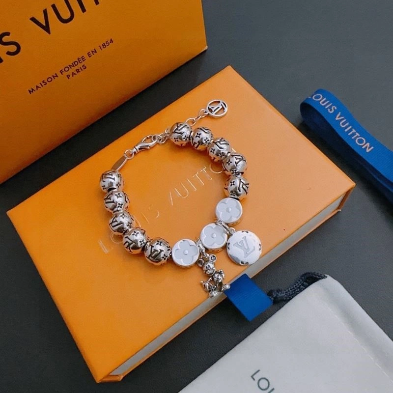Louis Vuitton Bracelets Lightweight 248773