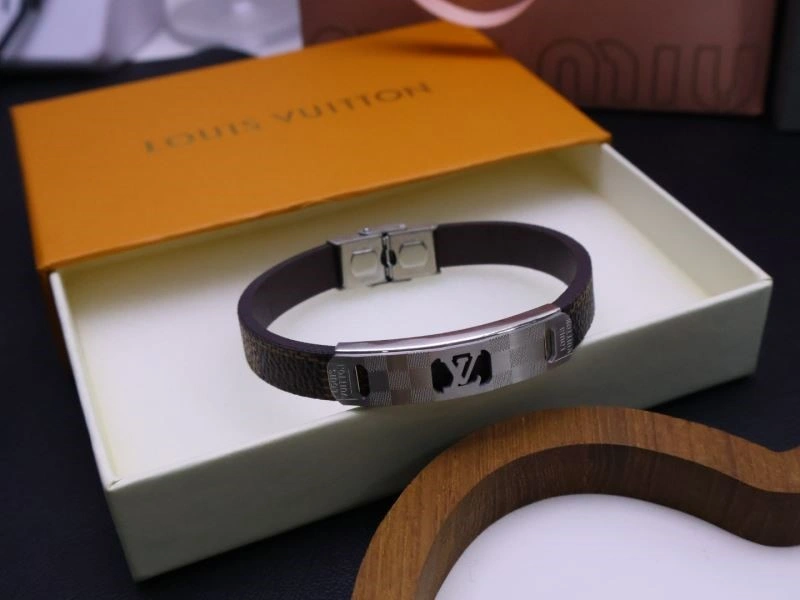 Louis Vuitton Bracelets Efficient 248769