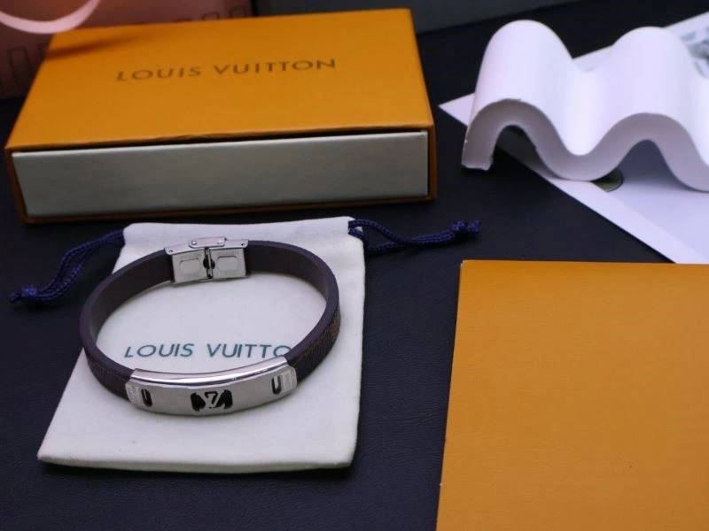 Louis Vuitton Bracelets Efficient 248769