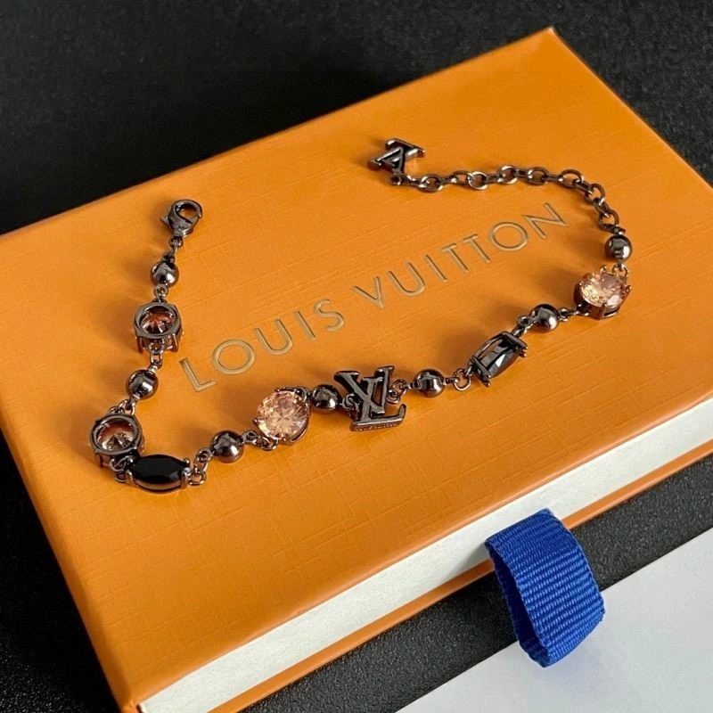 Bold Louis Vuitton Bracelets 248764
