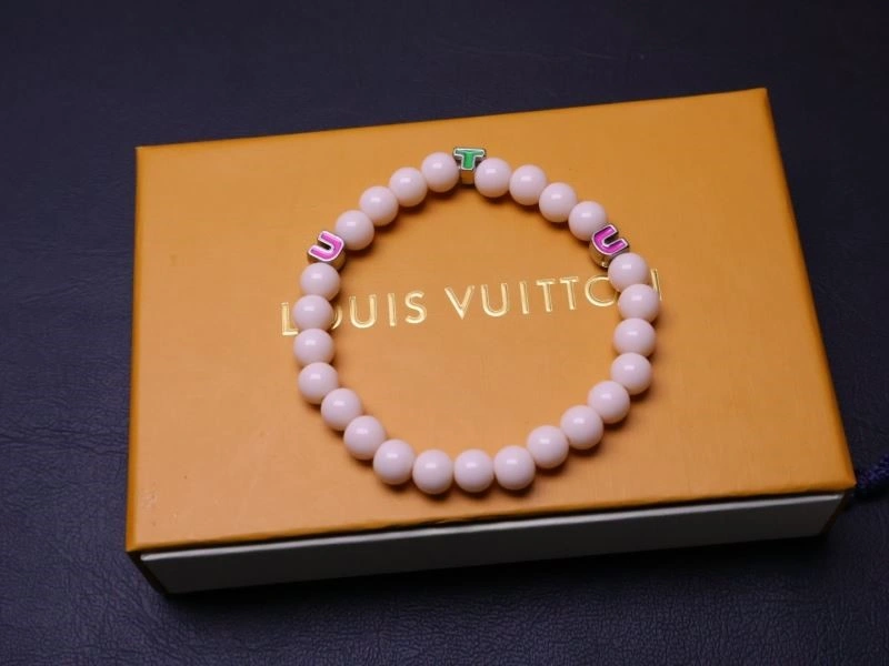 Louis Vuitton Bracelets Sporty 248762
