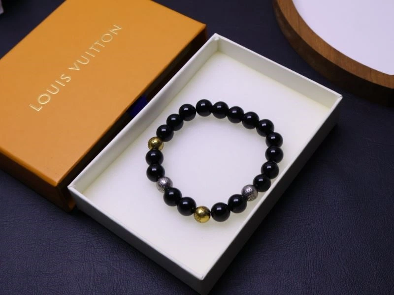 Louis Vuitton Bracelets ModernLook 248757