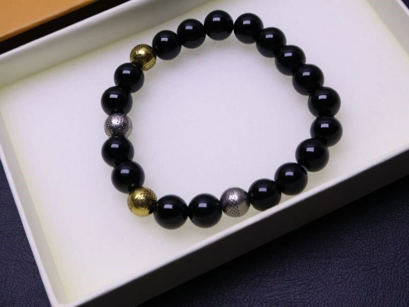 Louis Vuitton Bracelets ModernLook 248757