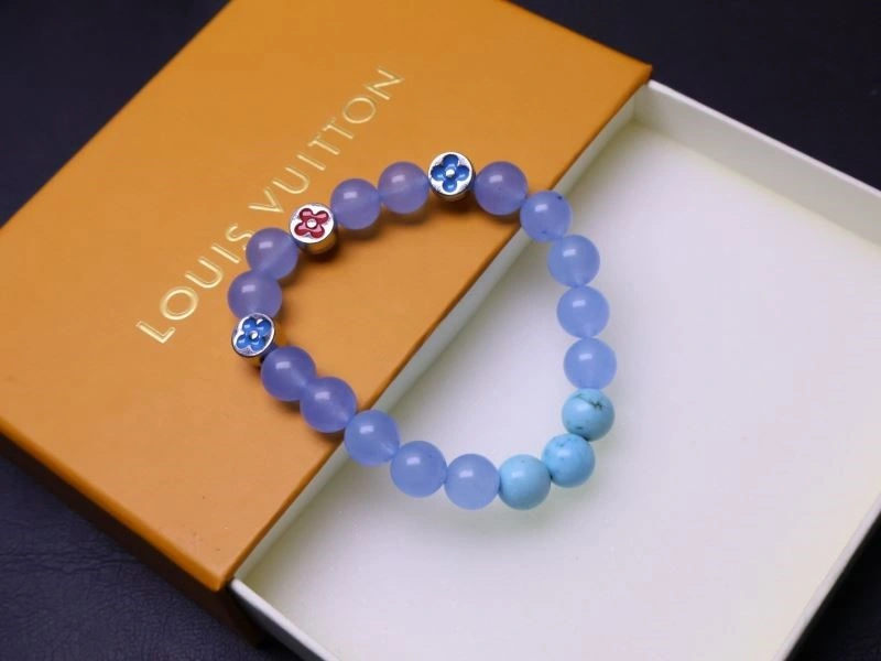 Louis Vuitton Bracelets FashionForward 248738