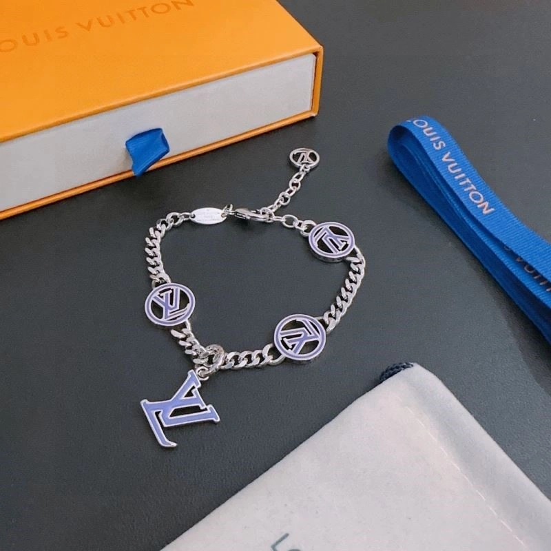 Lightweight Louis Vuitton Bracelets 248739