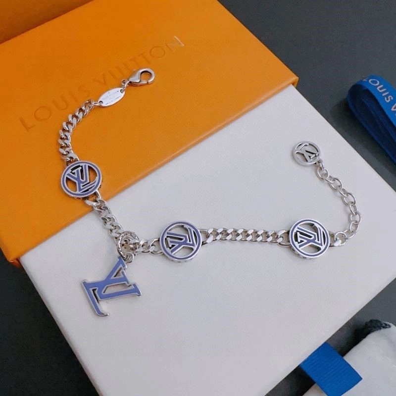 Lightweight Louis Vuitton Bracelets 248739