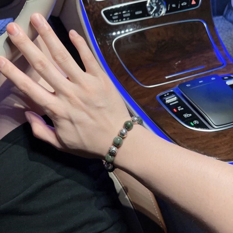 Louis Vuitton Bracelets Versatile 248741