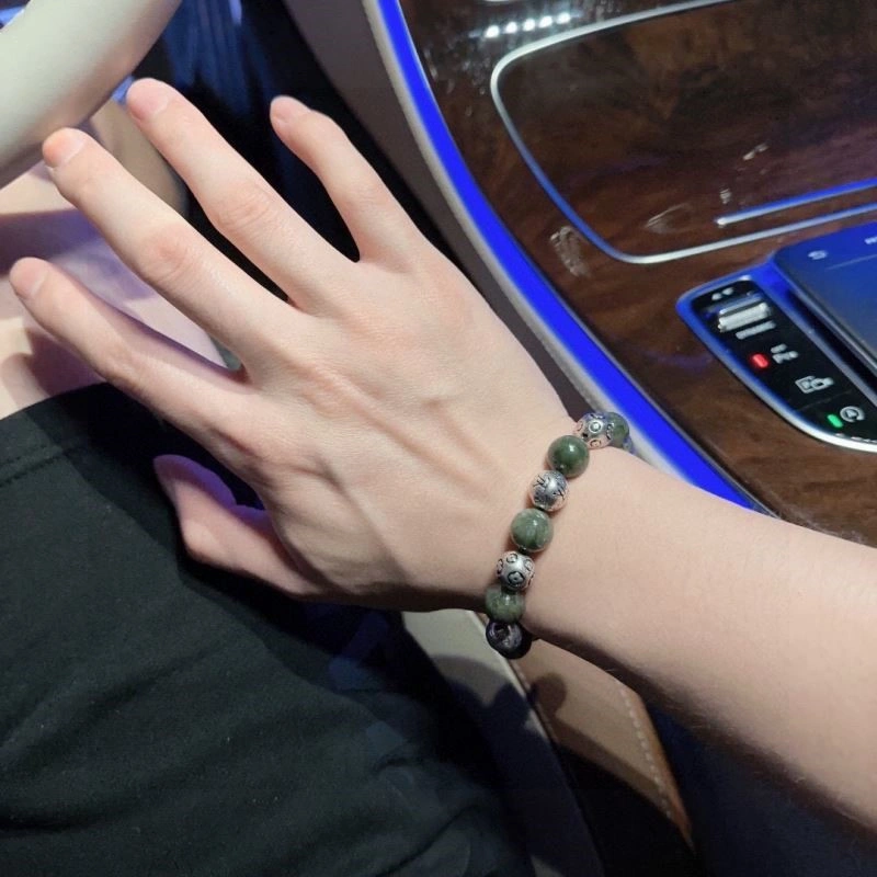 Louis Vuitton Bracelets Versatile 248741