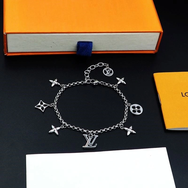 Louis Vuitton Bracelets Youthful 248753