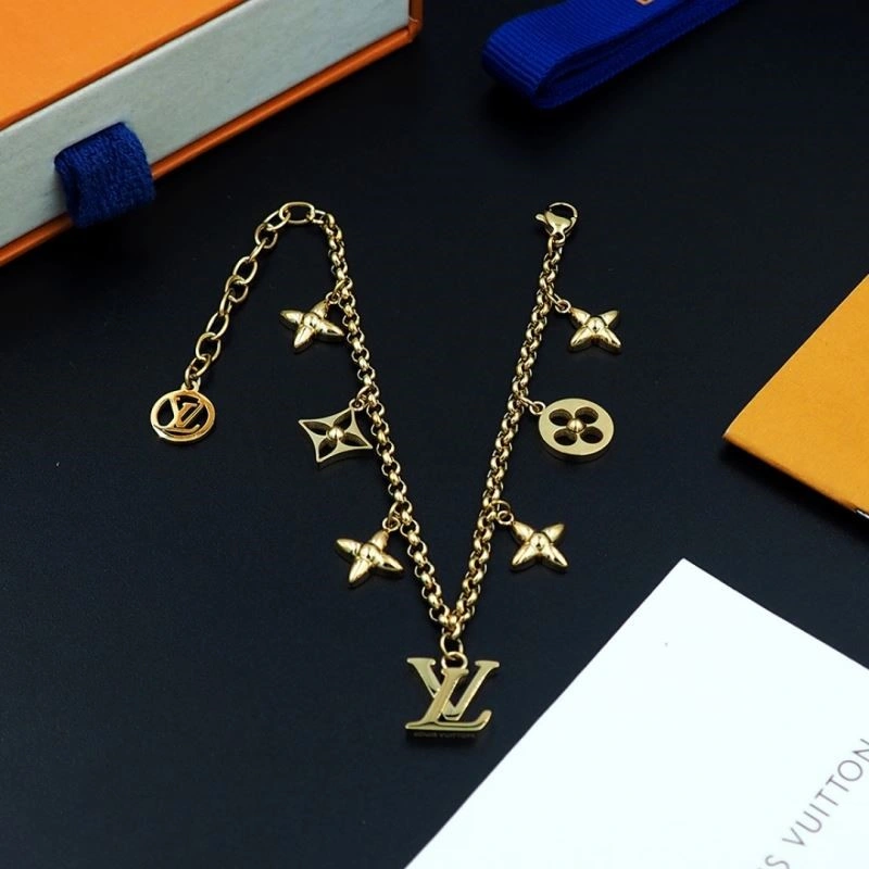Functional Louis Vuitton Bracelets 248746
