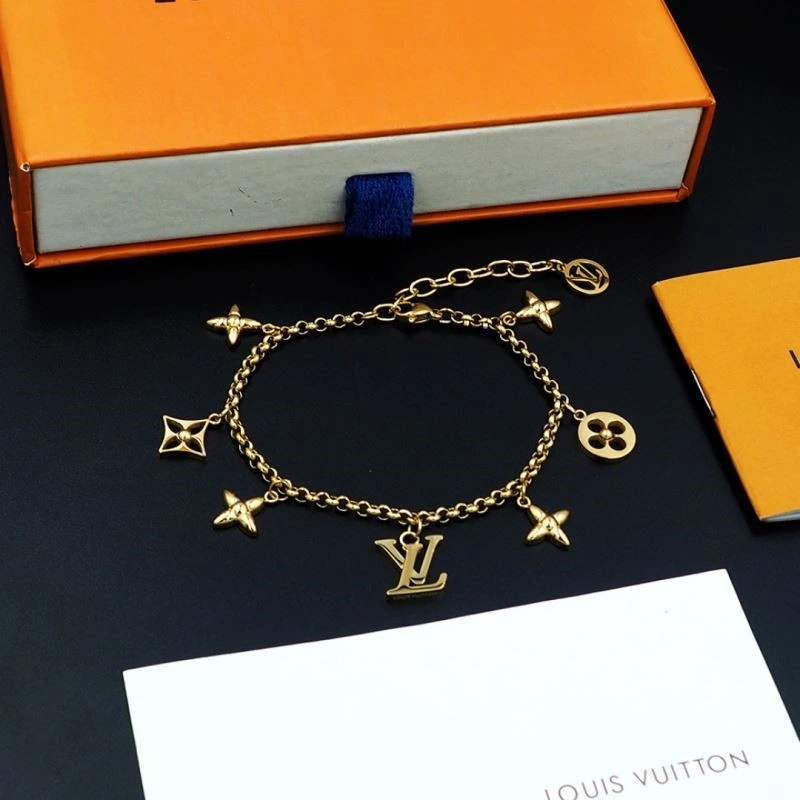 Functional Louis Vuitton Bracelets 248746