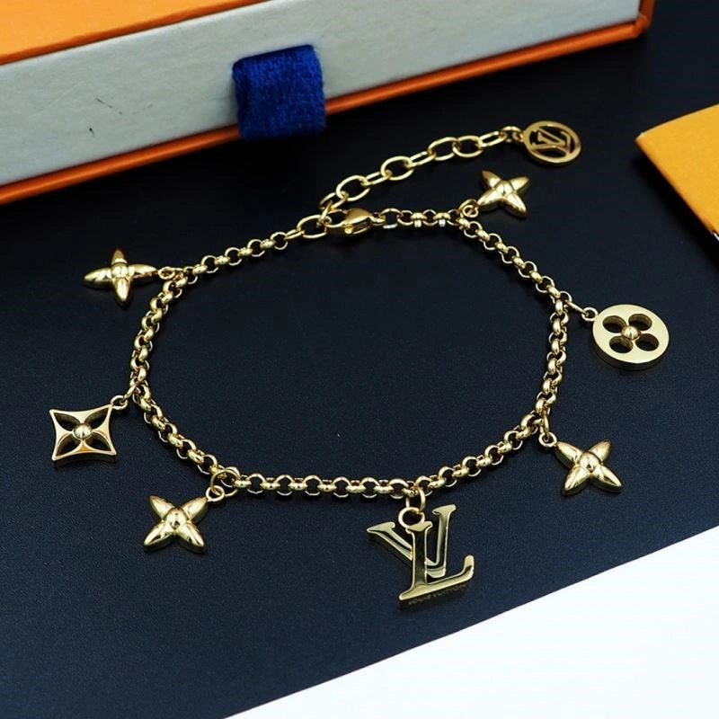 Functional Louis Vuitton Bracelets 248746