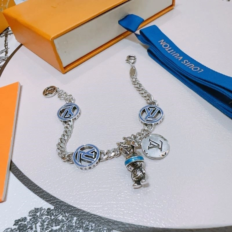Louis Vuitton Bracelets Refined 248729