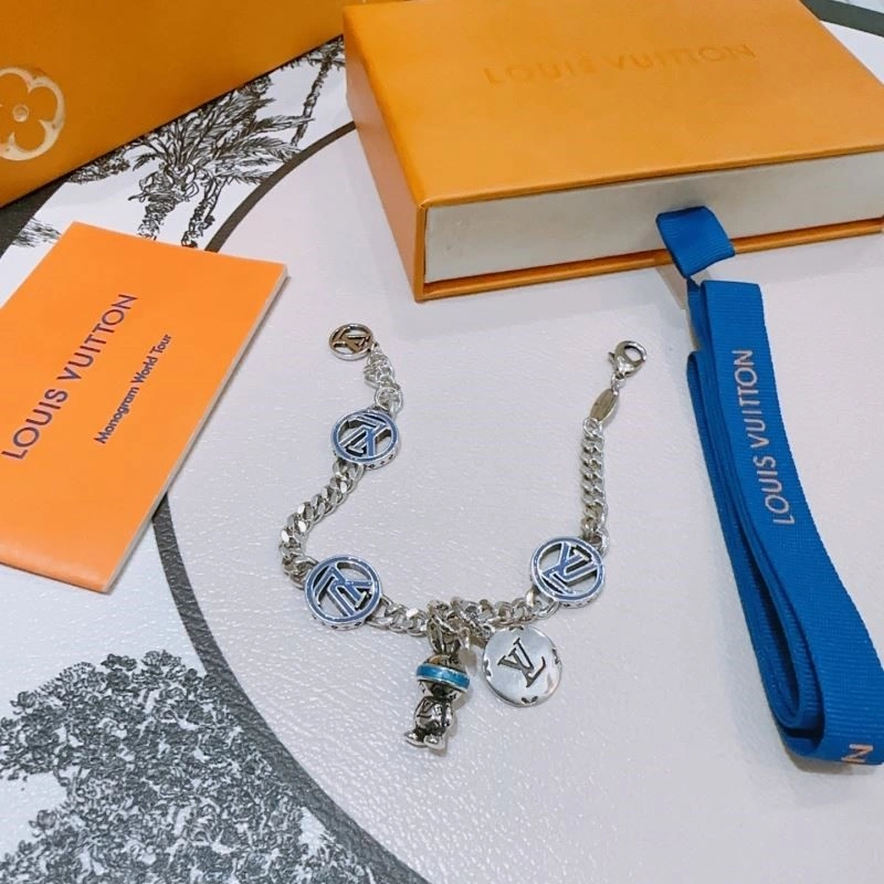 Louis Vuitton Bracelets Refined 248729