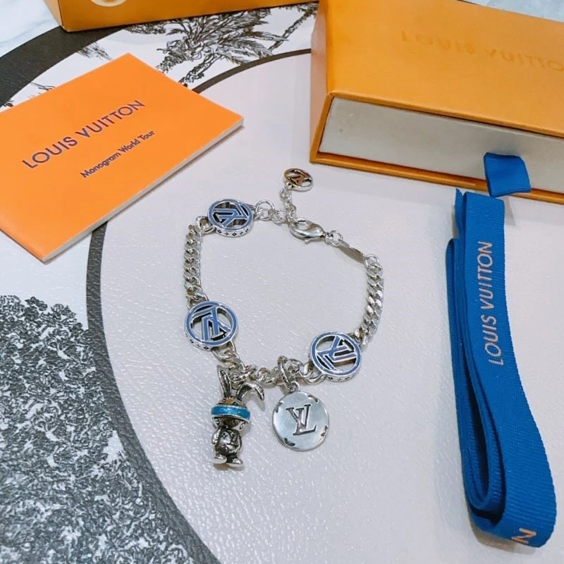 Louis Vuitton Bracelets Refined 248729