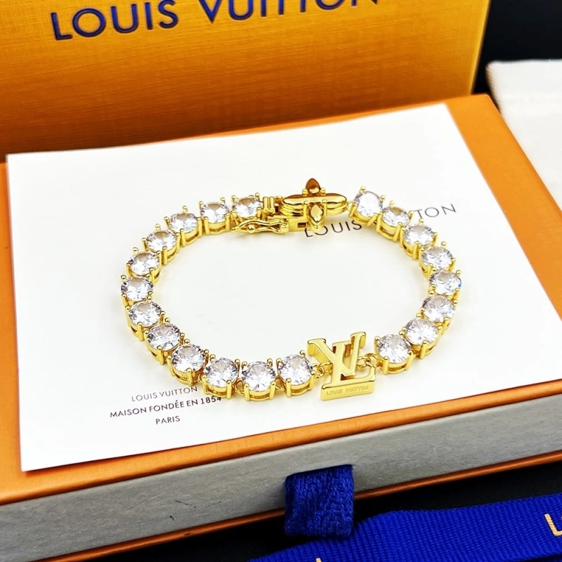 Effortless Louis Vuitton Bracelets 248724