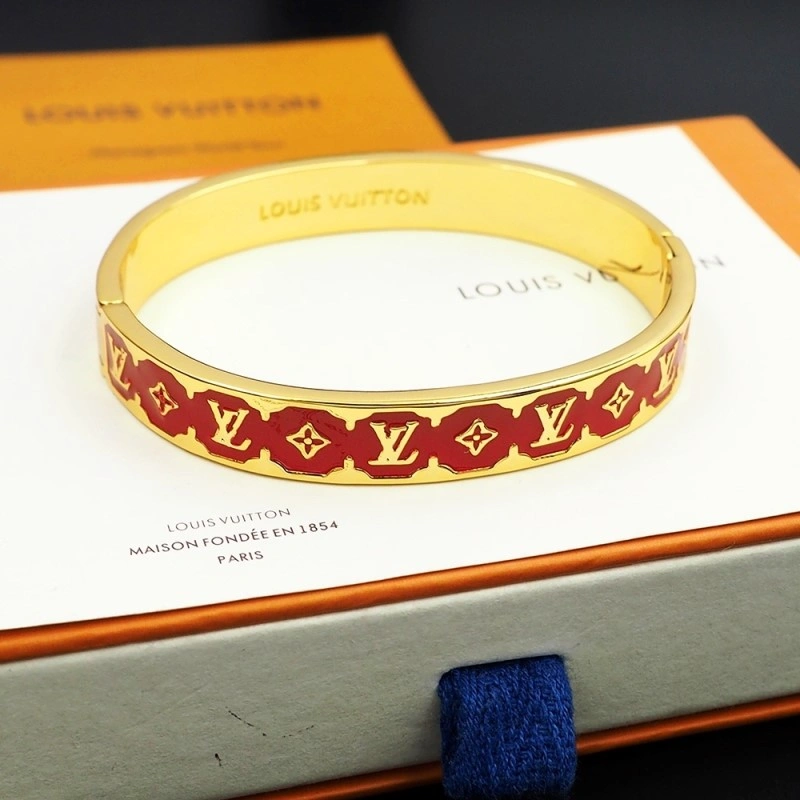 Versatile Louis Vuitton Bracelets 248749
