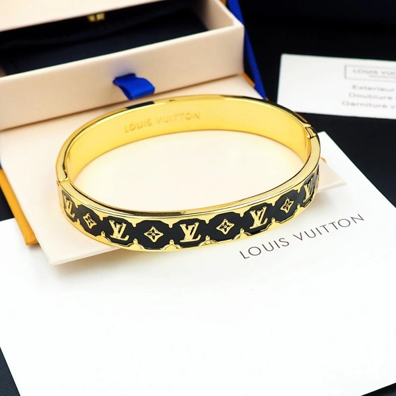 Elegant Louis Vuitton Bracelets 248733