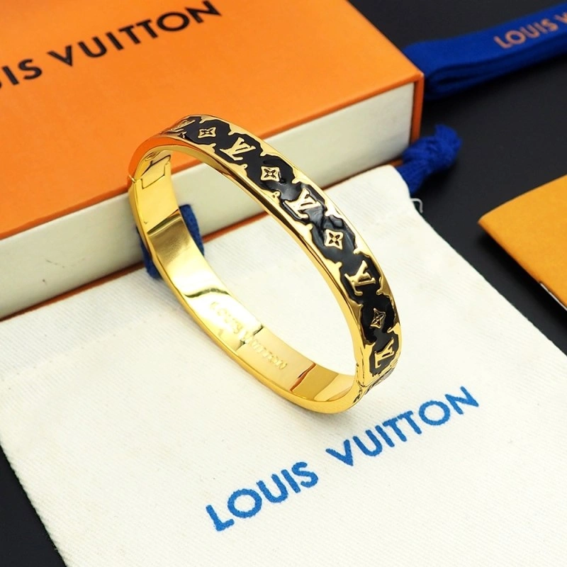 Elegant Louis Vuitton Bracelets 248733