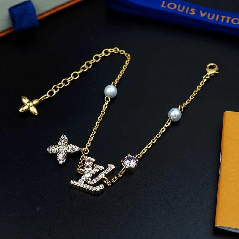 Breathable Louis Vuitton Bracelets 248723