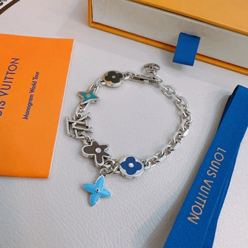 Supportive Louis Vuitton Bracelets 248722