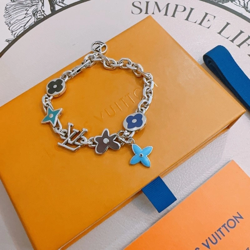 Supportive Louis Vuitton Bracelets 248722