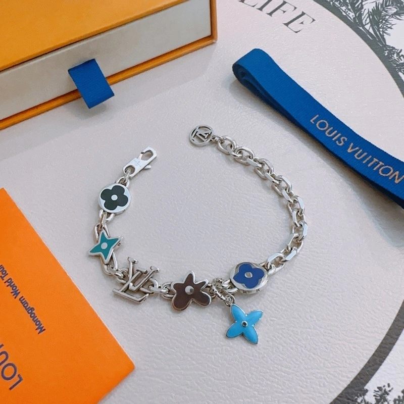 Supportive Louis Vuitton Bracelets 248722
