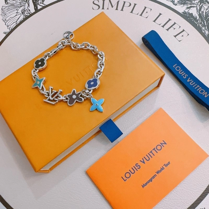 Supportive Louis Vuitton Bracelets 248722