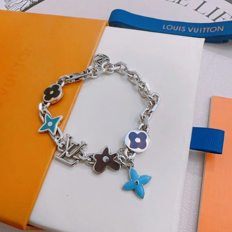 Supportive Louis Vuitton Bracelets 248722