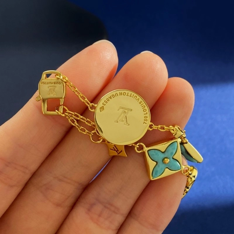 MoistureWicking Louis Vuitton Bracelets 248719