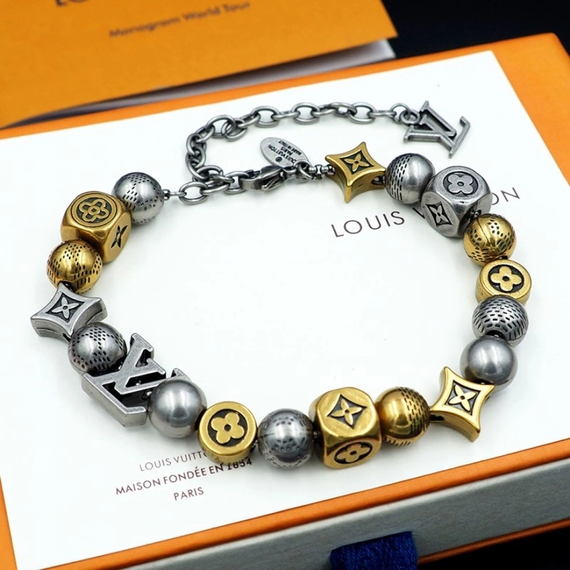 Lightweight Louis Vuitton Bracelets 248714