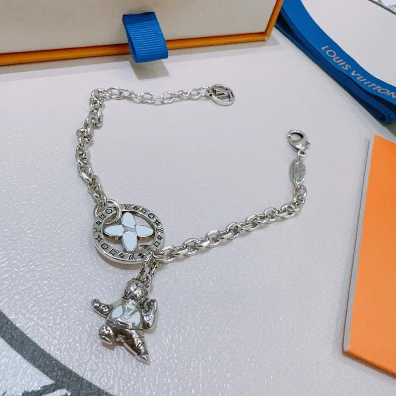 Resilient Louis Vuitton Bracelets 248691