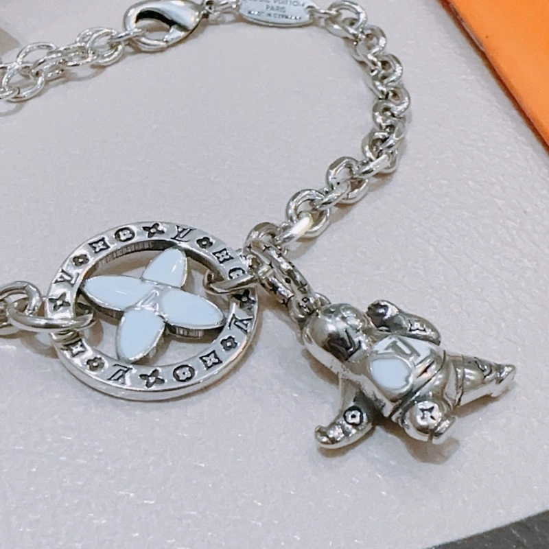 Resilient Louis Vuitton Bracelets 248691