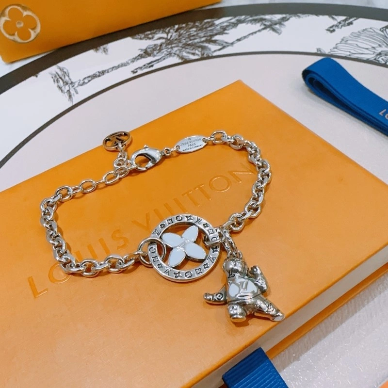 Resilient Louis Vuitton Bracelets 248691