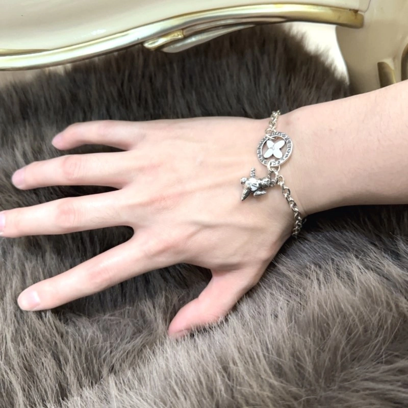 Resilient Louis Vuitton Bracelets 248691