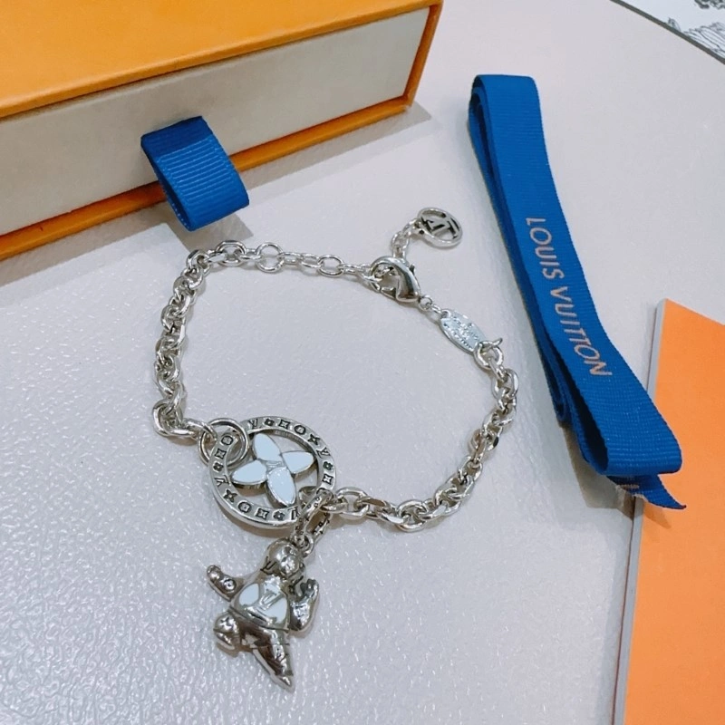Resilient Louis Vuitton Bracelets 248691