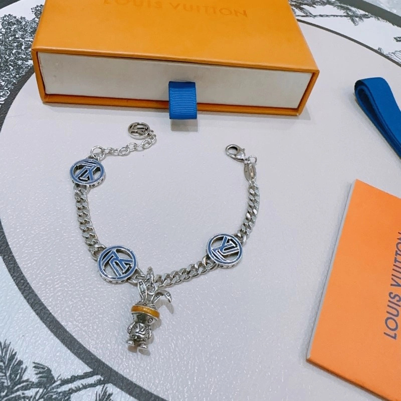 Tailored Louis Vuitton Bracelets 248687