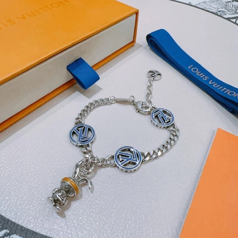 Tailored Louis Vuitton Bracelets 248687
