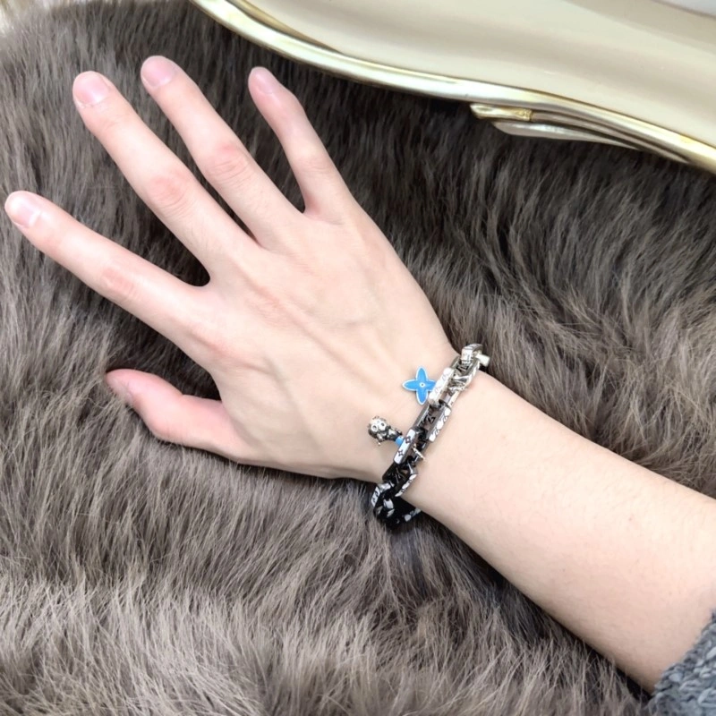 Louis Vuitton Bracelets SportInspired 248708
