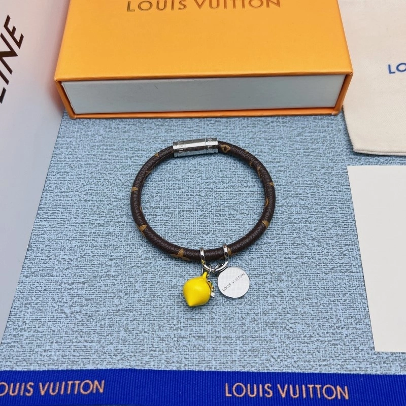 Louis Vuitton Bracelets ModernLook 248693