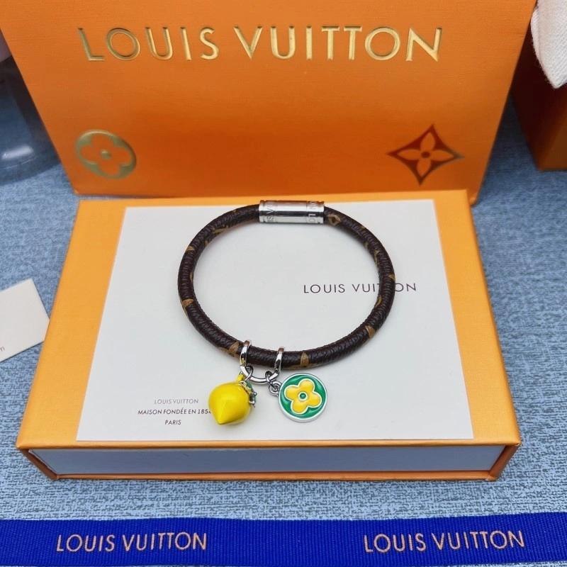 Louis Vuitton Bracelets ModernLook 248693