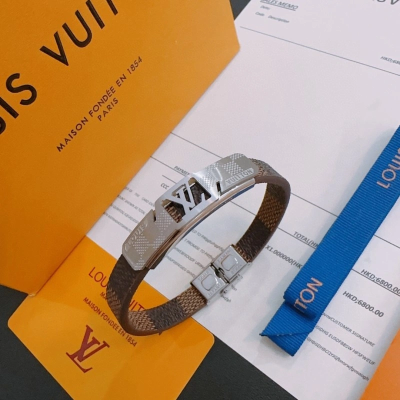 Louis Vuitton Bracelets Sporty 248694