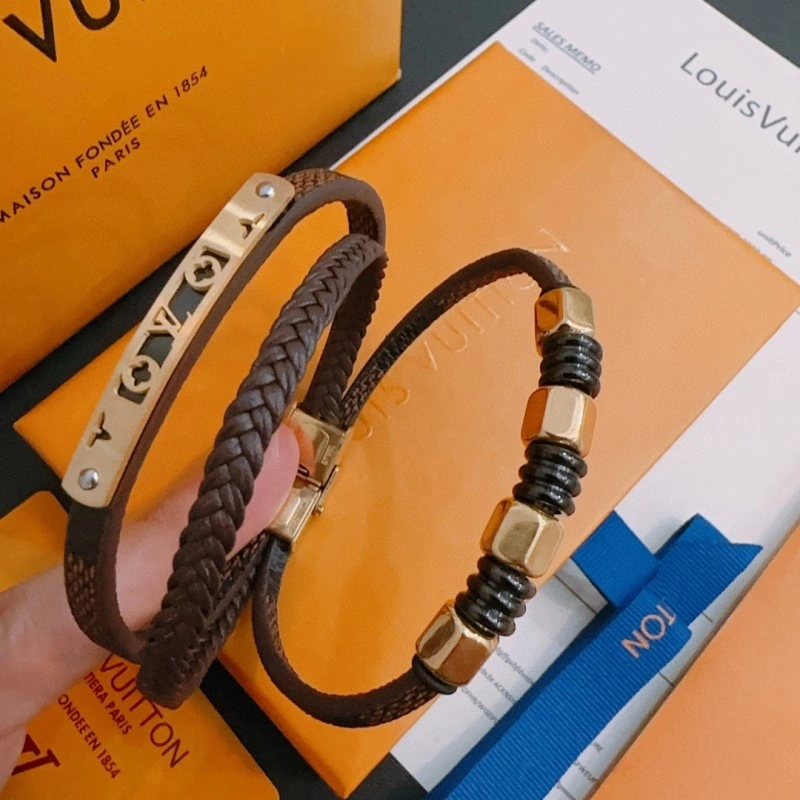 Breathable Louis Vuitton Bracelets 248707
