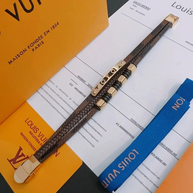 Breathable Louis Vuitton Bracelets 248707