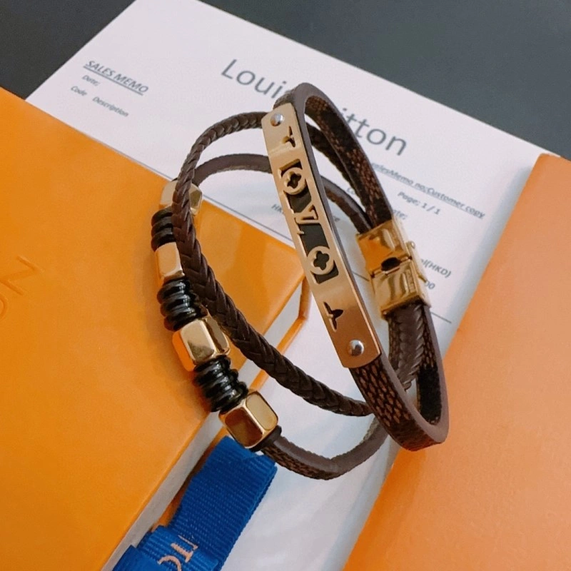 Breathable Louis Vuitton Bracelets 248707