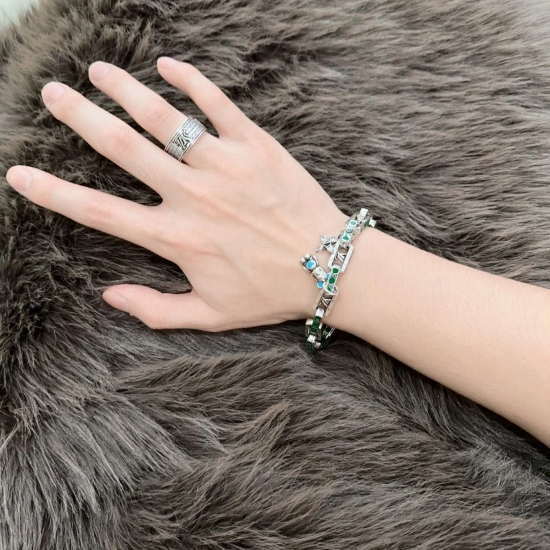 Louis Vuitton Bracelets Flexible 248705