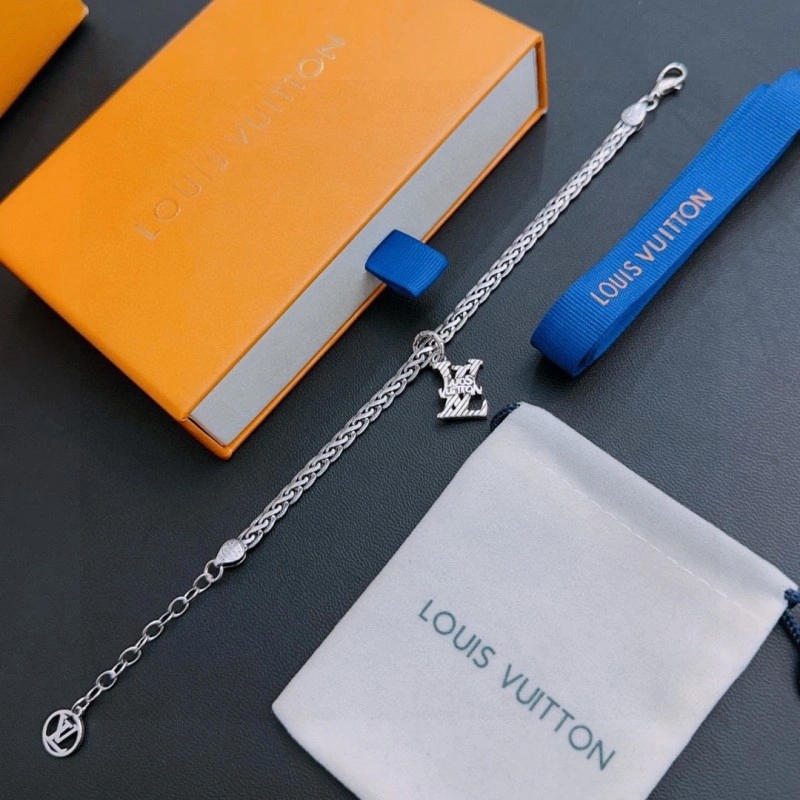 Trendy Louis Vuitton Bracelets 248681