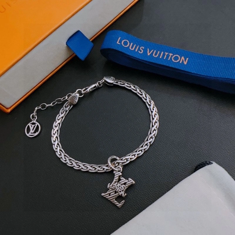 Trendy Louis Vuitton Bracelets 248681